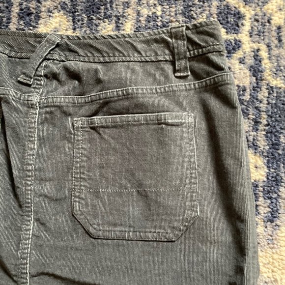 North Face Corduroy Skirt - side slits both sides - Dark Gray - Size Large - Picture 6 of 6